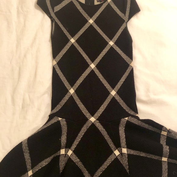 Alice + Olivia Selma Dress - Picture 2 of 4